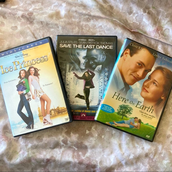 Other - 3 Movie Bundle! 💿🍿